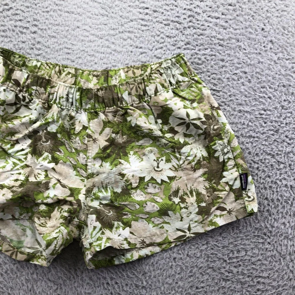 Patagonia Shorts Womens Small Green Floral Print Sweat Outdoor 3.5 Inseam